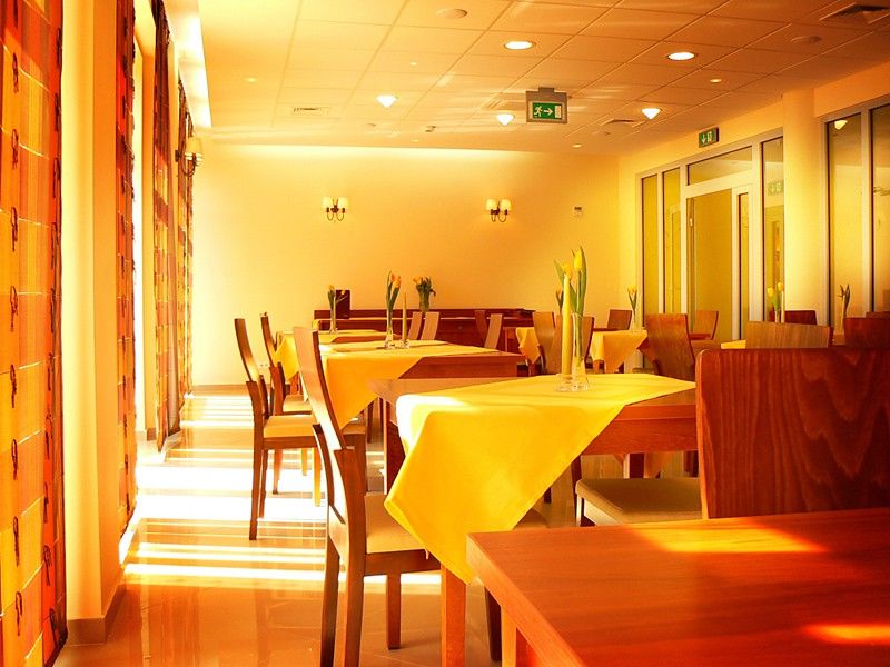 H6 Major Aparthotel Travel & Business, Free Parking 克拉科夫 餐厅 照片